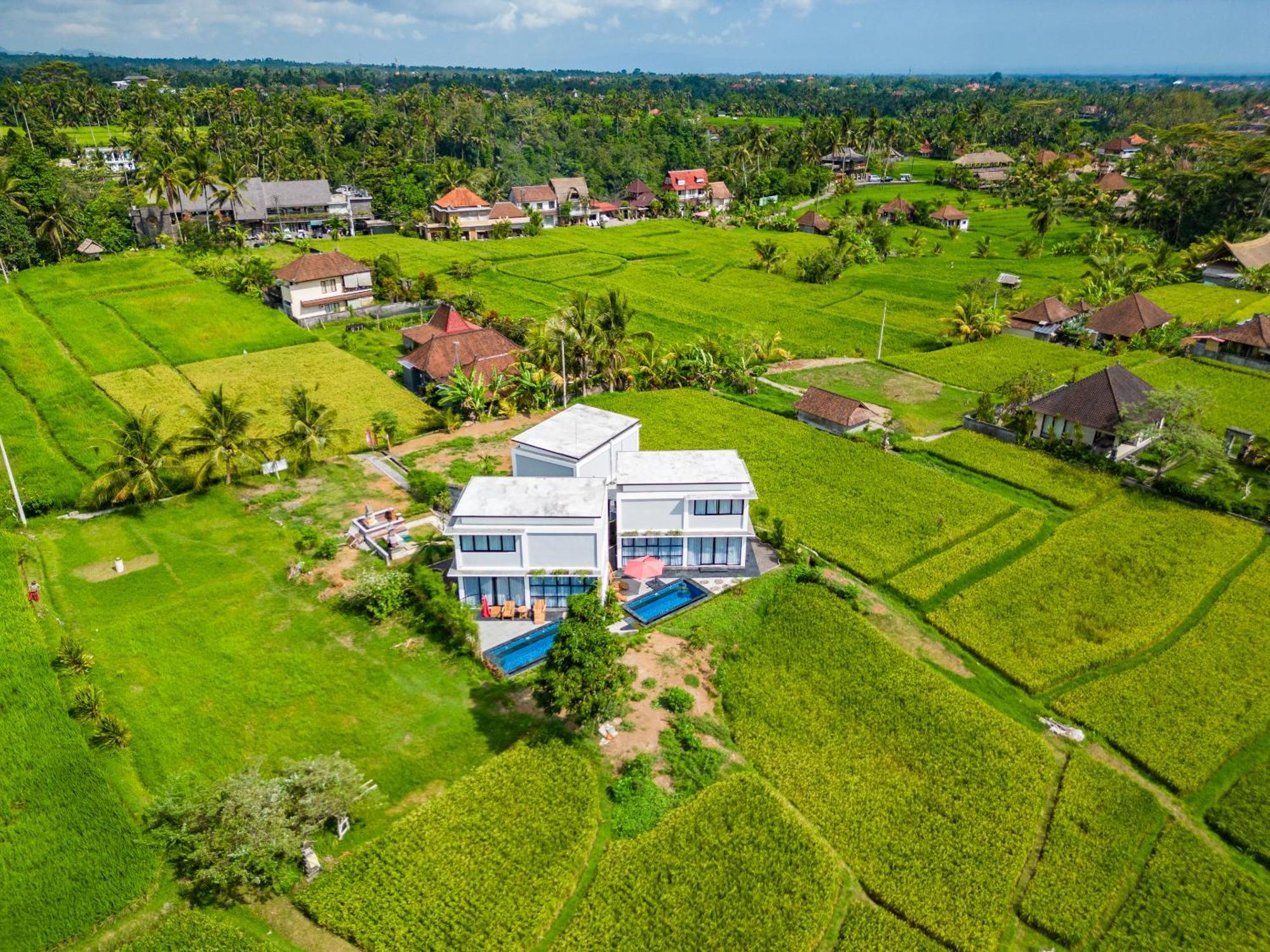 Maple Ridge Ubud Villas Exterior photo